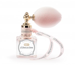 Douglas - puder rozświetlający_59zł