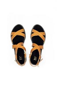 LOFT37 - SS2016 - Keep It Closer - 400zl (jasny braz) (1)