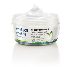 AVON Krem nawilżający z Chia