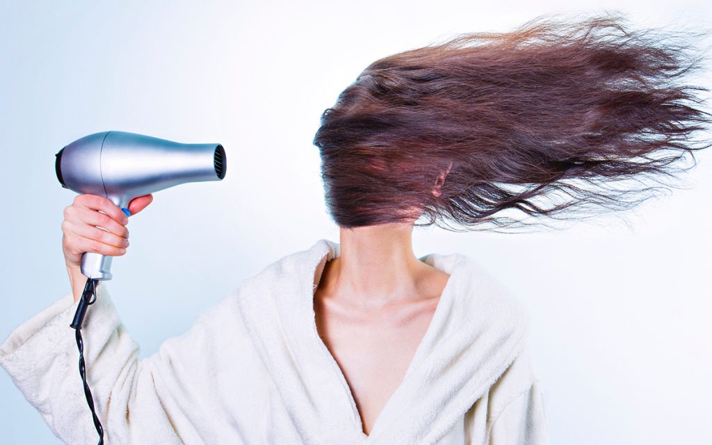 barber-bathrobe-bathroom-4614