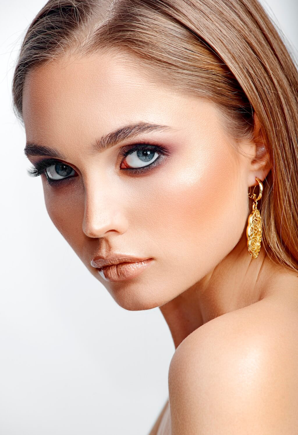 IUNO_Cosmetics_bronzer_weganski2